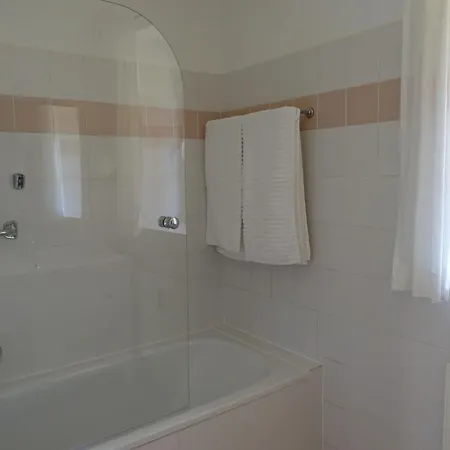 Landgut Mit Terrasse By Interhome 아파트